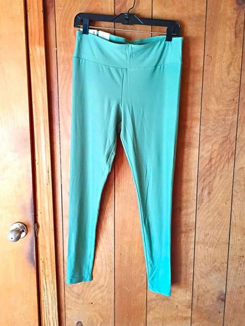 No Boundaries Green Solid Leggings Size L/XL High Rise Ankle Stretch Yoga